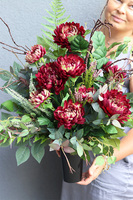 Astry Bordo Love, jesienny bukiet nagrobny we wkładzie