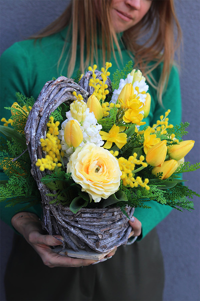 Serce Spring Yellow, kompozycja nagrobna z tajską orchideą