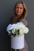 Peonies Classic, flowerbox z kremowymi peoniami