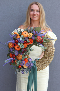 Jesienna Kraina, asymetryczny jesienny wianek na drzwi, śr.46cm