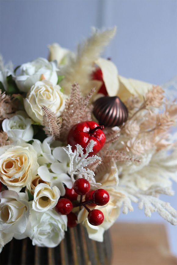 Kremona, zimowa kompozycja z jabłkami i suszem