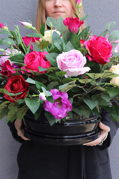 Georgina, kompozycja nagrobna w misie	