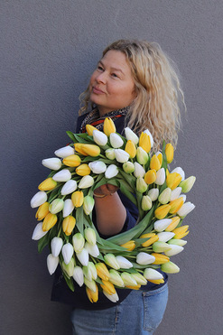Witaj Wiosno Tulipanowo 2, wiosenny wianek z tulipanów, śr.50cm  