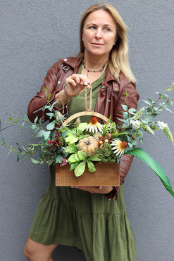 Dyniowo, jesienna kompozycja w drewnianej skrzynce, wym.30x70cm