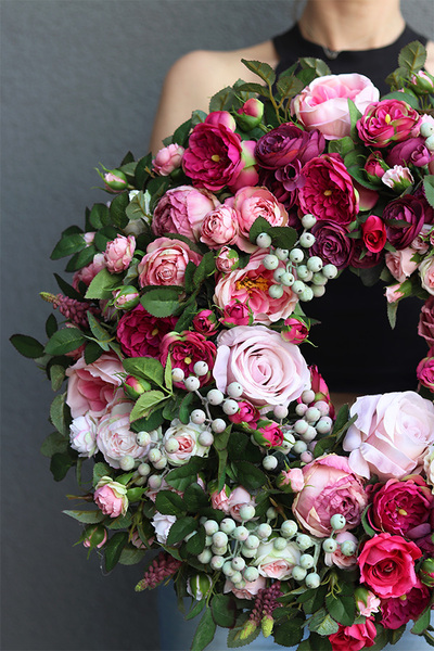 Pink Beliste, amarantowy wianek na drzwi