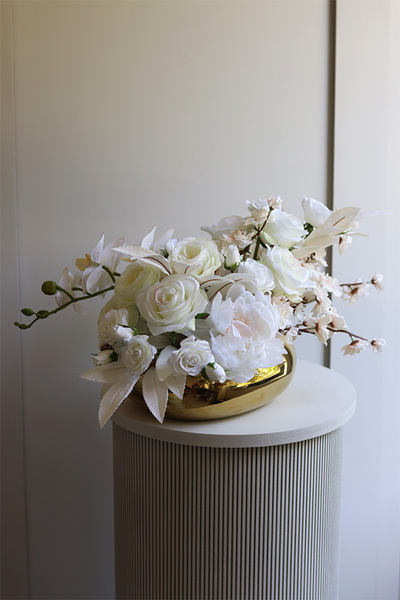  Lorient Gold, kompozycja kwiatowa w złotej misie