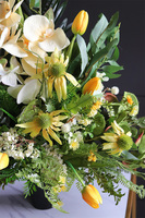 Yellow Sun, żółty bukiet nagrobny we wkładzie