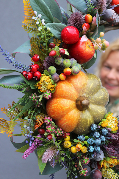 kwiatowo - owocowy jesienny wianek, Dyniowa Kraina, śr.38cm 