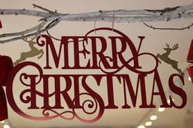 OD RĘKI Merry Christmas A, świąteczna dekoracja ścienna szyld, wym.44x79.5cm 