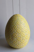 Motylek, jajko wielkanocne figurka
