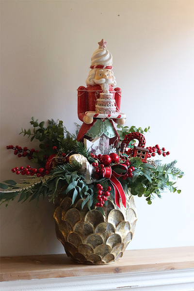 Mikołaj Supreme, dekoracja świąteczna LED