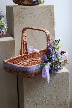 Violetta Grandia, dekorowany koszyczek wielkanocny, wys.28cm