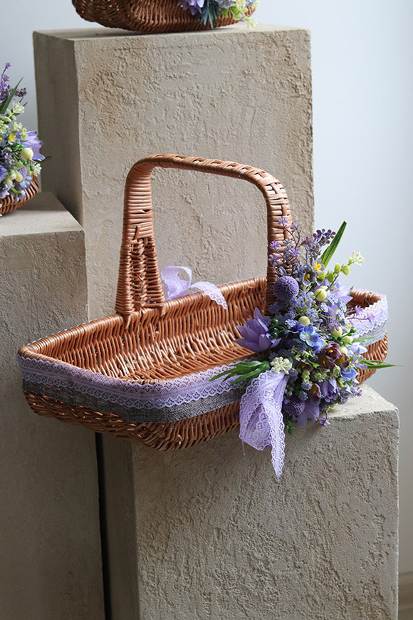 Violetta Grandia, dekorowany koszyczek wielkanocny