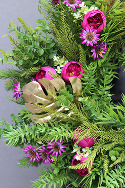 bogaty zielony wianek z figurką, Złota Monstera Żuczek, śr.52cm