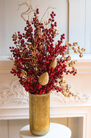 Extra Xmas, świąteczny bukiet kwiatów w wazonie