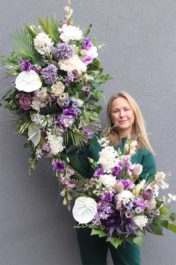 Fioleti, bukiet nagrobny we wkładzie