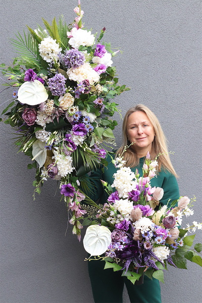 Fioleti, bukiet nagrobny we wkładzie