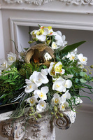 Telicja Dekoria Plate, efektowna kompozycja kwiatowa na tacy