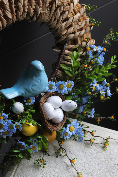 Blue Bird Spring, wiosenny wianek dekoracyjny