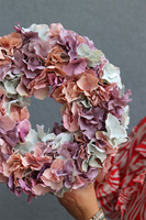 Hydrangea romance, jesienny wianek z hortensjami