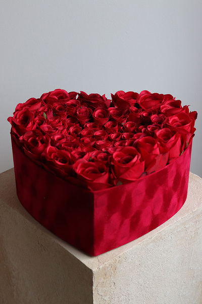 Zakochana, flowerbox na walentynki serce