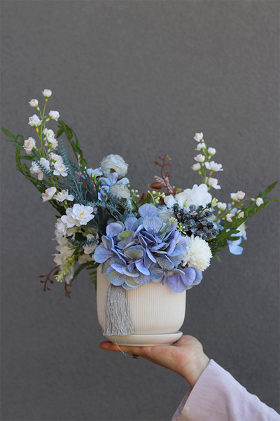 Blue Origami, błękitna kompozycja w pucharze