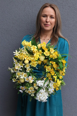 Słoneczny Marzec, wielkanocny wianek na drzwi z hiacyntami, śr.40cm  