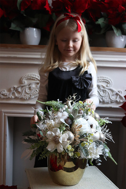 Mróz Glamour, zimowa kompozycja w złotej osłonce, wym.38x39cm