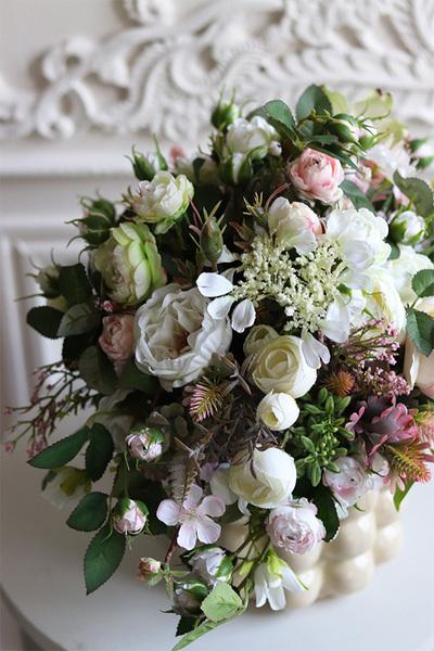 Drenina, kompozycja kwiatowa