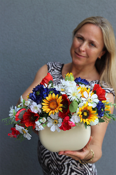 Czerwiec w Pełni, kompozycja ze słonecznikami, wym.27x42cm