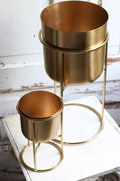 Złotano, metalowa doniczka / osłonka na stojaku, kpl.2szt