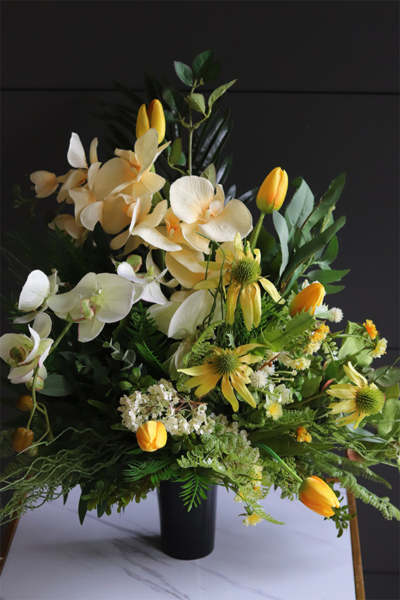 Yellow Sun, żółty bukiet nagrobny we wkładzie