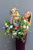 Angelo Garden Pink Subtelina, lampion nagrobny z kwiatami