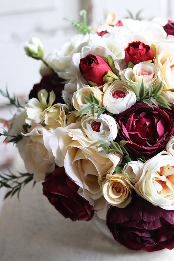 Ferina, kompozycja kwiatowa w lustrzanym naczyniu, wym.22x32cm 