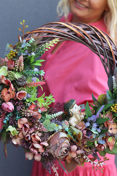 Jeżyk w Ogródku, asymetryczny jesienny wianek