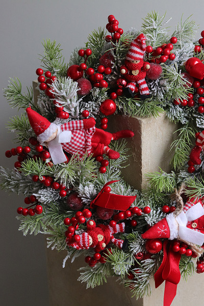 Wśród Skrzatów, świąteczny wianek dekoracyjny