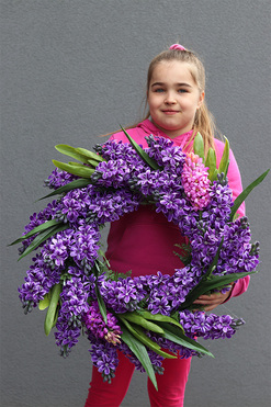 Hiacynty Fiolet 3, wiosenny wianek z hiacyntami, śr.60cm