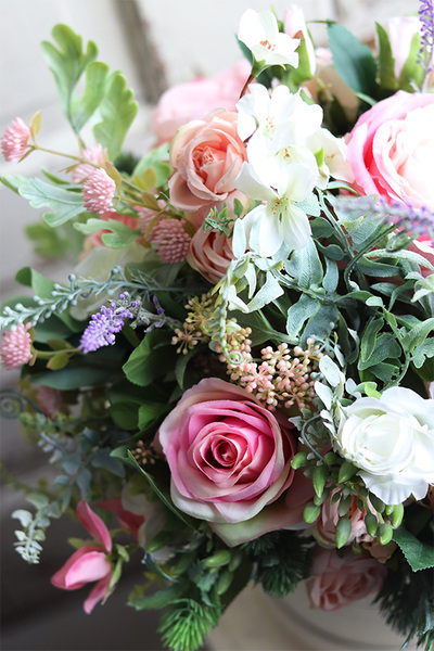 Rossalinda, welurowy flowerbox z różowymi kwiatami, wym.43x44cm 