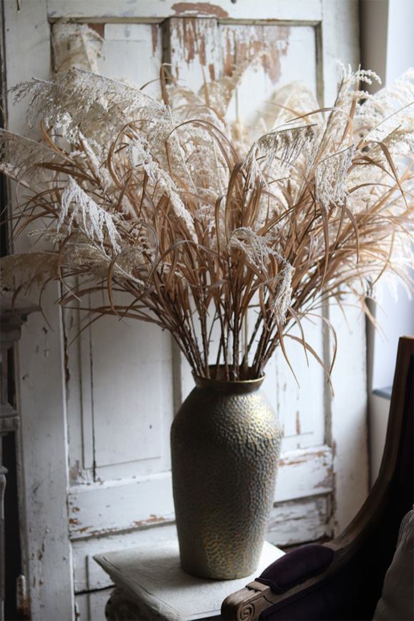 Boho London, bukiet sztucznych traw w złotym wazonie, wys.108cm