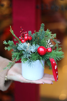  Figaro Hilton Mini, świąteczny stroik z jagodami