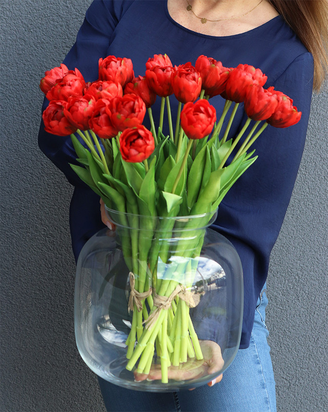 Reddo, czerwone tulipany w wazonie, wys.45cm 