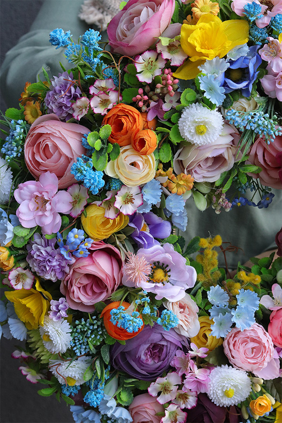 Medila, wiosenny wianek dekoracyjny