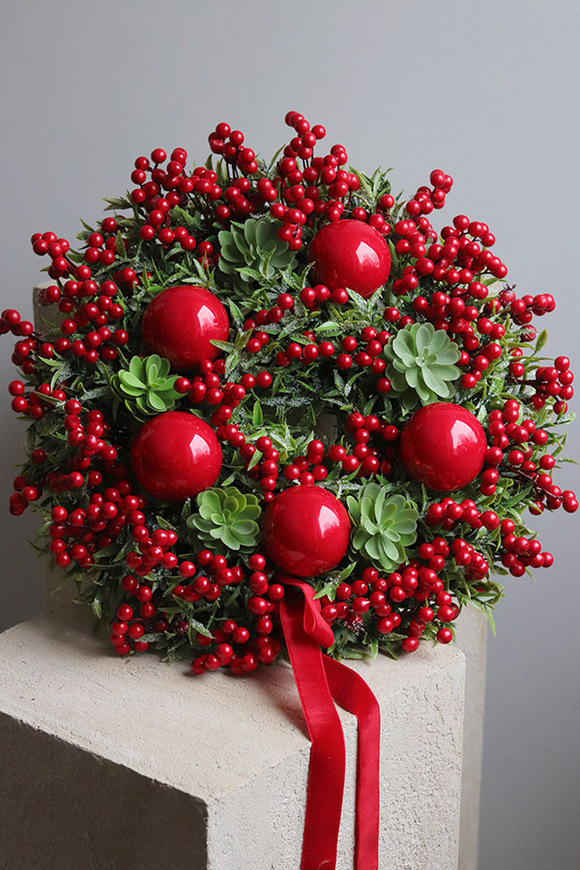 Winter Ferrari Karmin, świąteczny wianek dekoracyjny