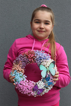 OD RĘKI Alice, wiosenny wianek dekoracyjny z gipsówką, śr.30cm 