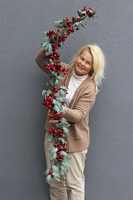 Zimowy Głóg, girlanda z owoców i liści