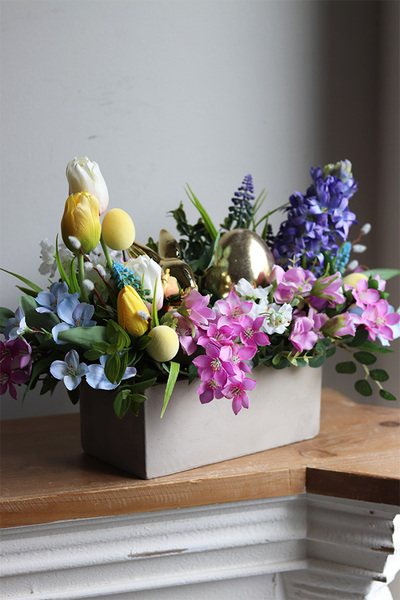 Easter Egg Concrete, stroik wielkanocny z zajączkiem	