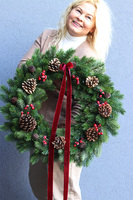 Velvetia, zimowy wianek z kokardką