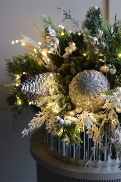 Green Landia, zimowa kompozycja w osłonce LED, wym.35x65cm