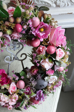 Paradny, wielkanocny wianek na drzwi z jajkami, śr.35cm