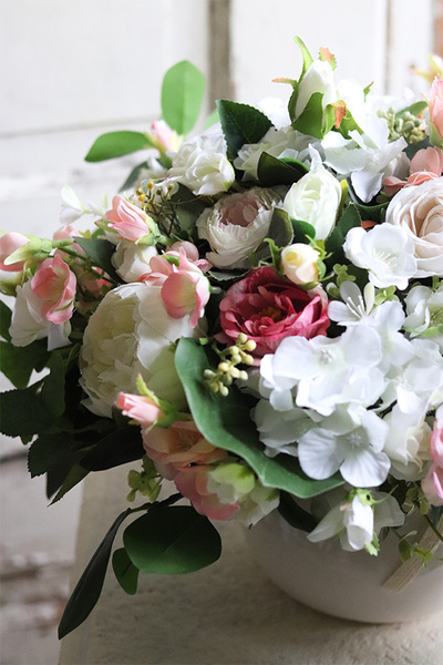 Cleo, elegancka kompozycja kwiatowa na stół, wym.30x46cm